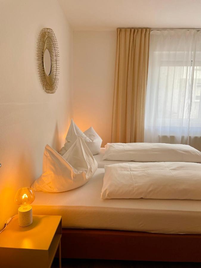 Hotel Berg สตุตการ์ต ภายนอก รูปภาพ